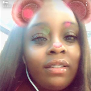 Meet your Posher, Candace